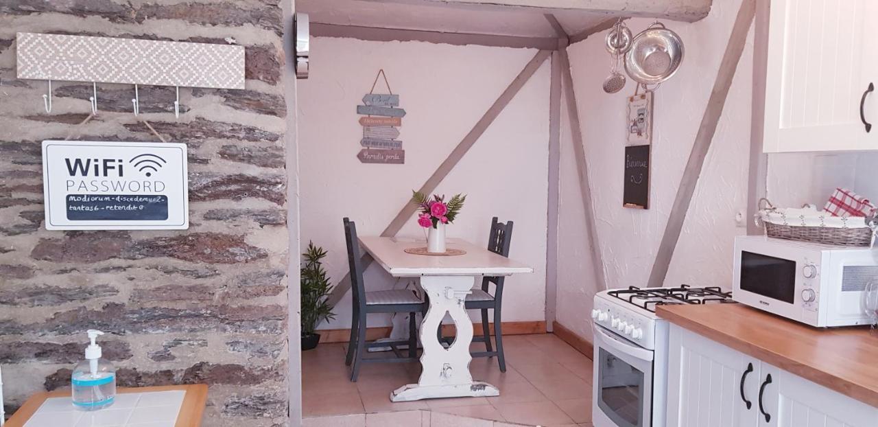 Le Vieux Moulin Gites - A Charming Stone Cottage With Garden View And Seasonal Pool Guegon Luaran gambar