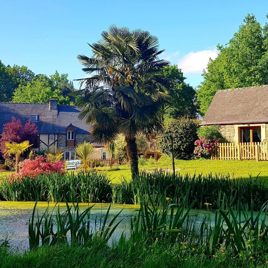 Le Vieux Moulin Gites - A Charming Stone Cottage With Garden View And Seasonal Pool Guegon Luaran gambar